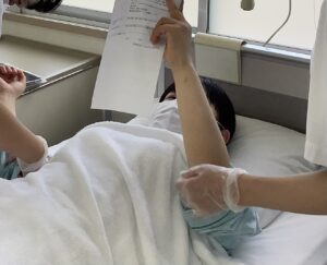 患者役